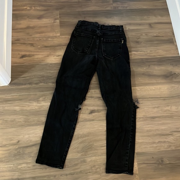 Vibrant Black Jeans with knee holes - Picture 3 of 4